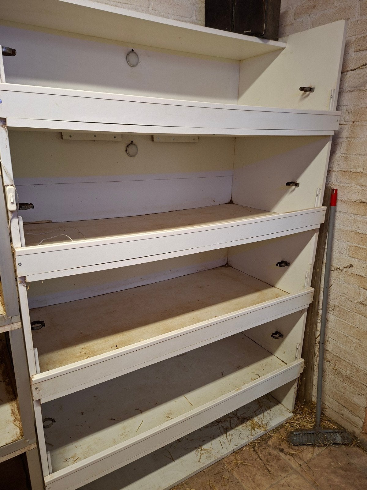 3 flats beschikbaar, Dieren en Toebehoren, Ophalen, Overige typen, 90 cm of meer, 75 tot 110 cm