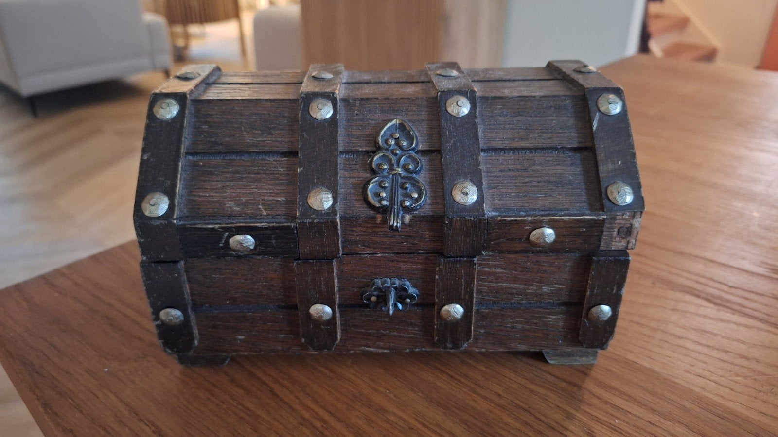 Vintage Houten Sieradenkistje / Schatkistje met Slot, Gebruikt, Bruin, Ophalen of Verzenden, Met slot