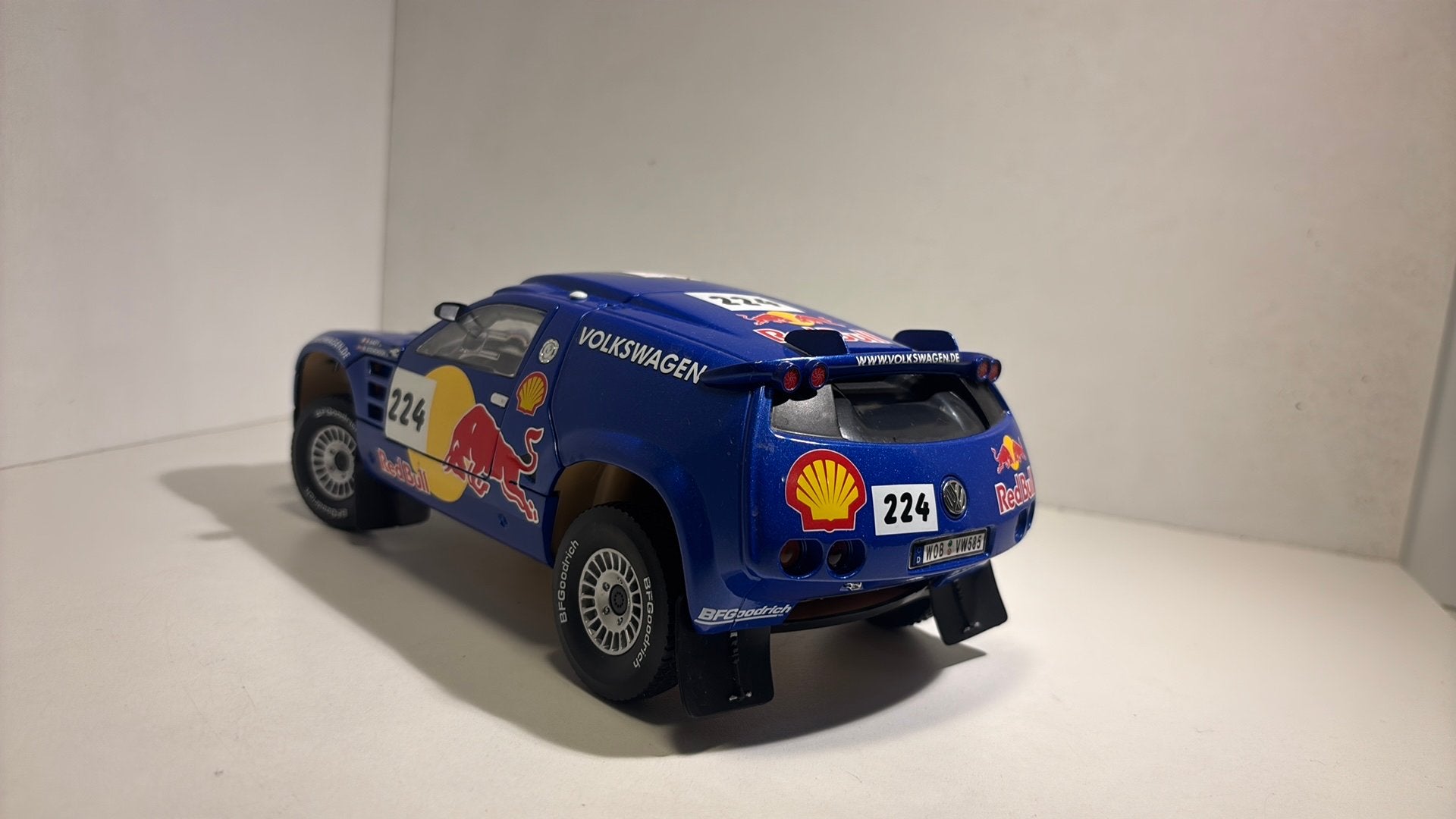 Volkswagen race Touareg bburago 1.18, Ophalen of Verzenden, Bburago, A, A