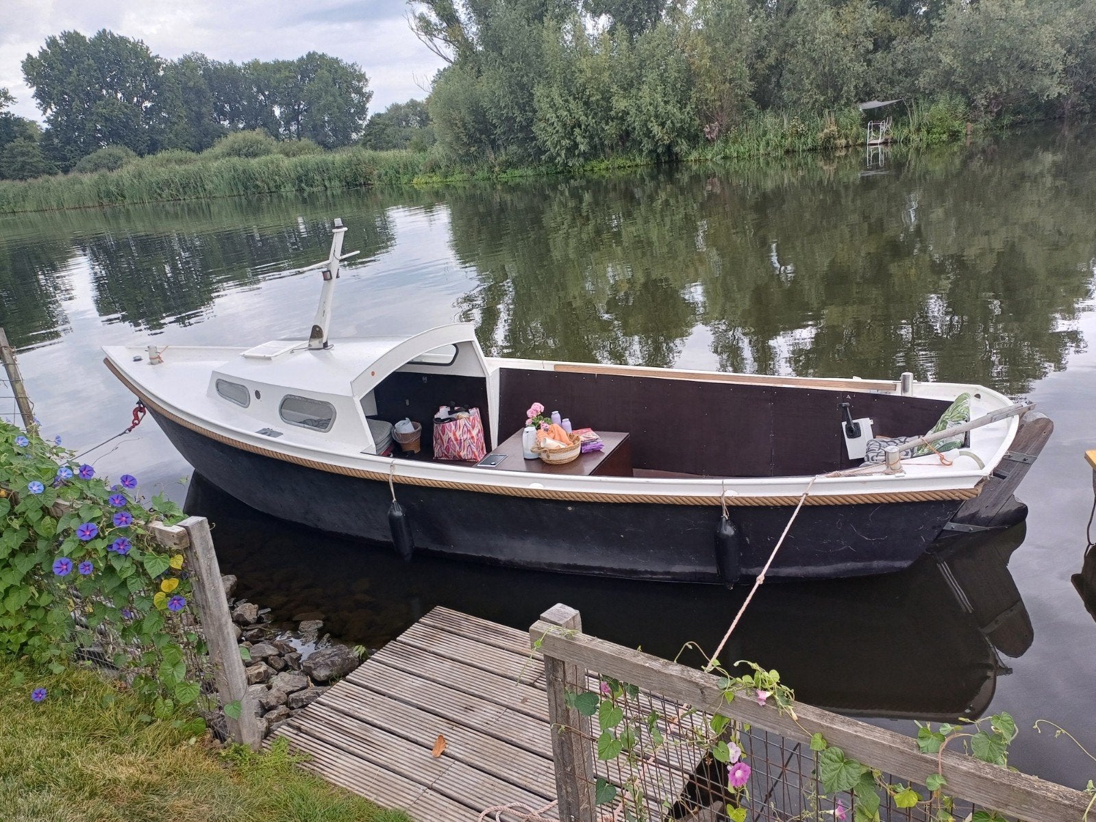 Boot, moterboot roeiboot visboot vakantieboot, deutz moter, Ophalen, Gebruikt, Staal, Binnenboordmotor