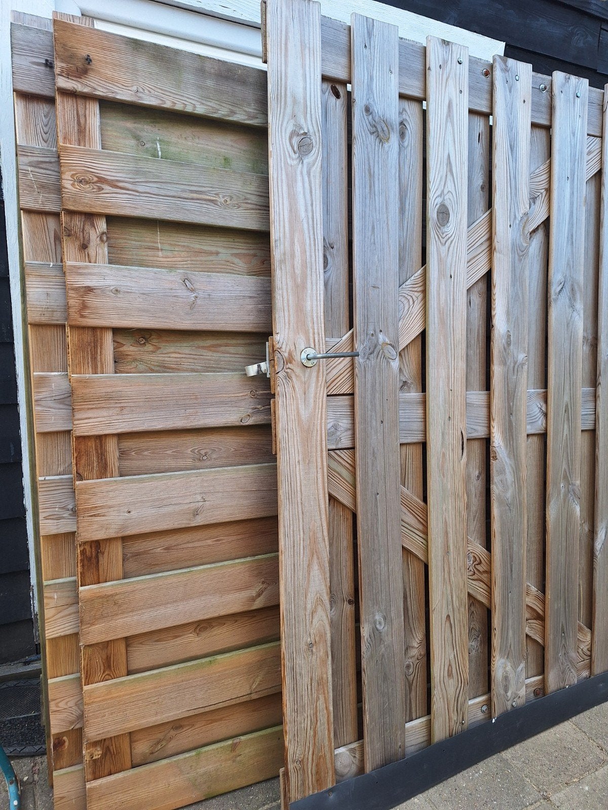 8 Houten schutting met poort, Ophalen, 3 tot 6 meter, Hout, 1 tot 2 meter