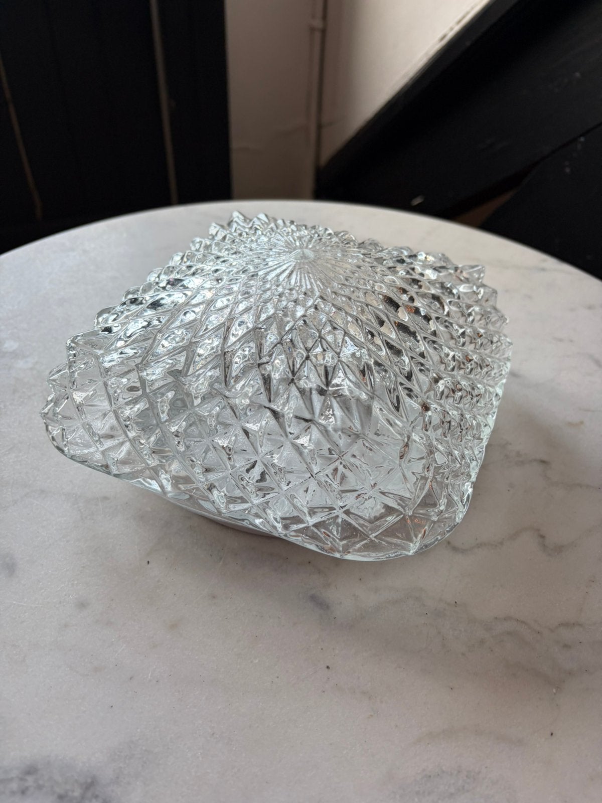 Vintage wit kussen plafoniere diamant driehoek bloem lamp, Ophalen of Verzenden, Zo goed als nieuw, Glas