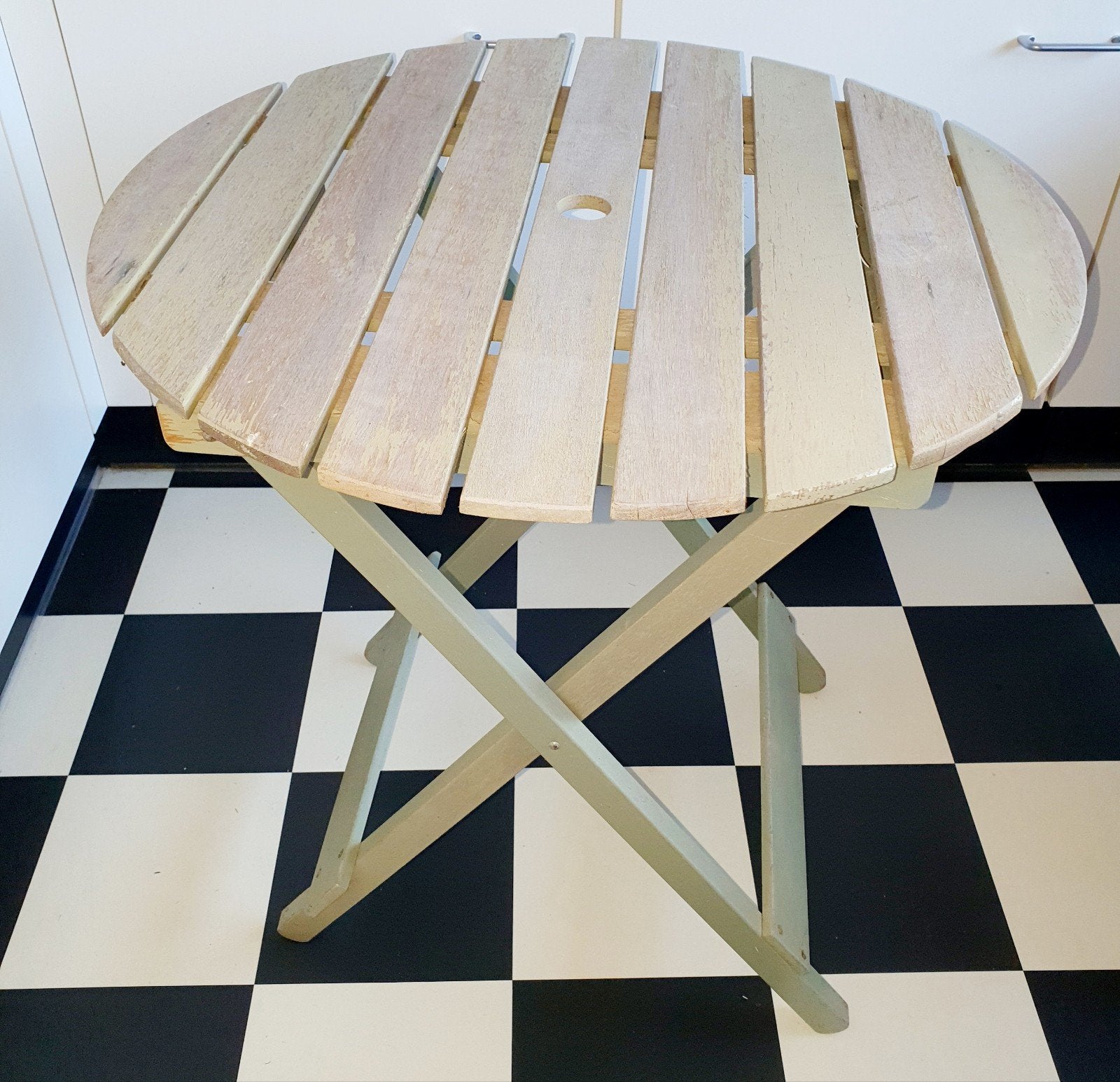 Bistro tuin/balkon tafeltje hout 69 cm doorsnee, Ophalen, Gebruikt, Rond, Hout