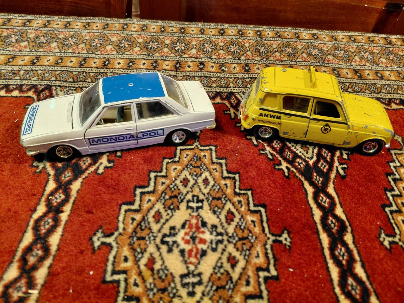 Twee Bburago modelauto's: Mondialpol en ANWB Wegenwacht, Verzamelen, Ophalen of Verzenden