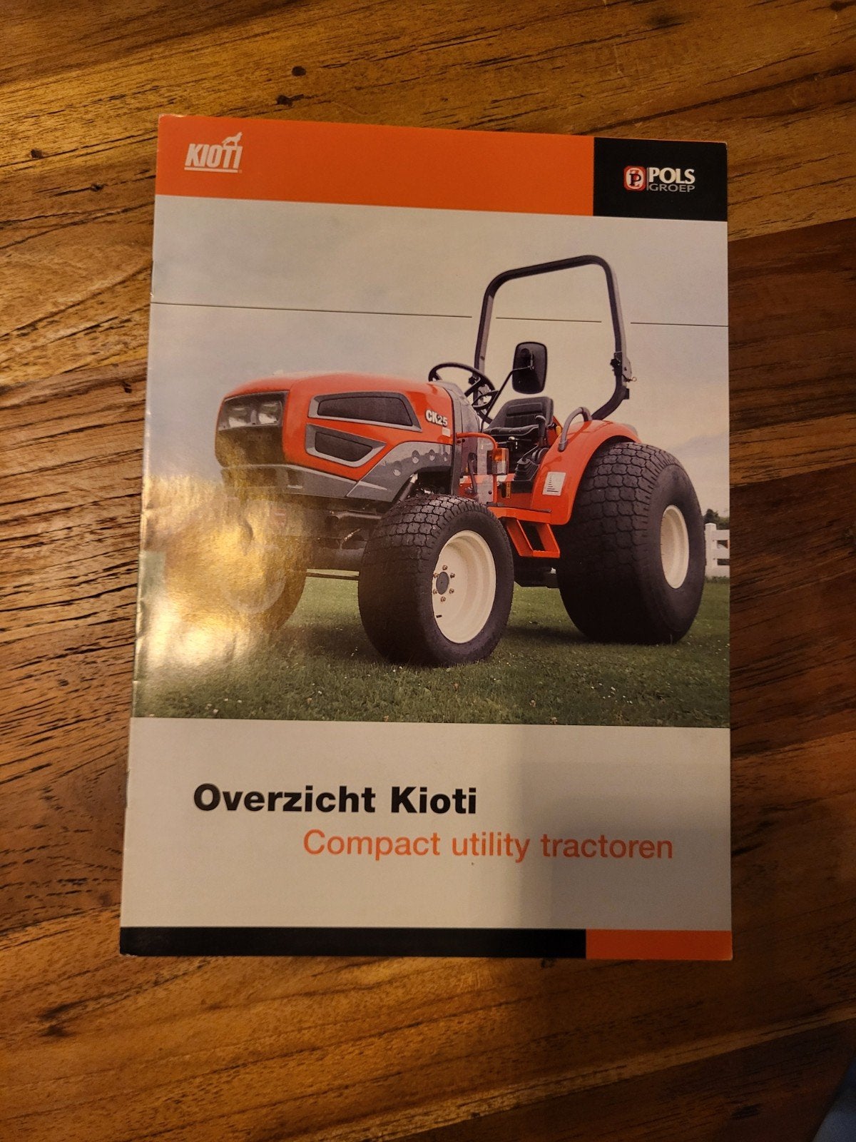 tractor folder KIOTI tractoren, Ophalen of Verzenden, Zo goed als nieuw