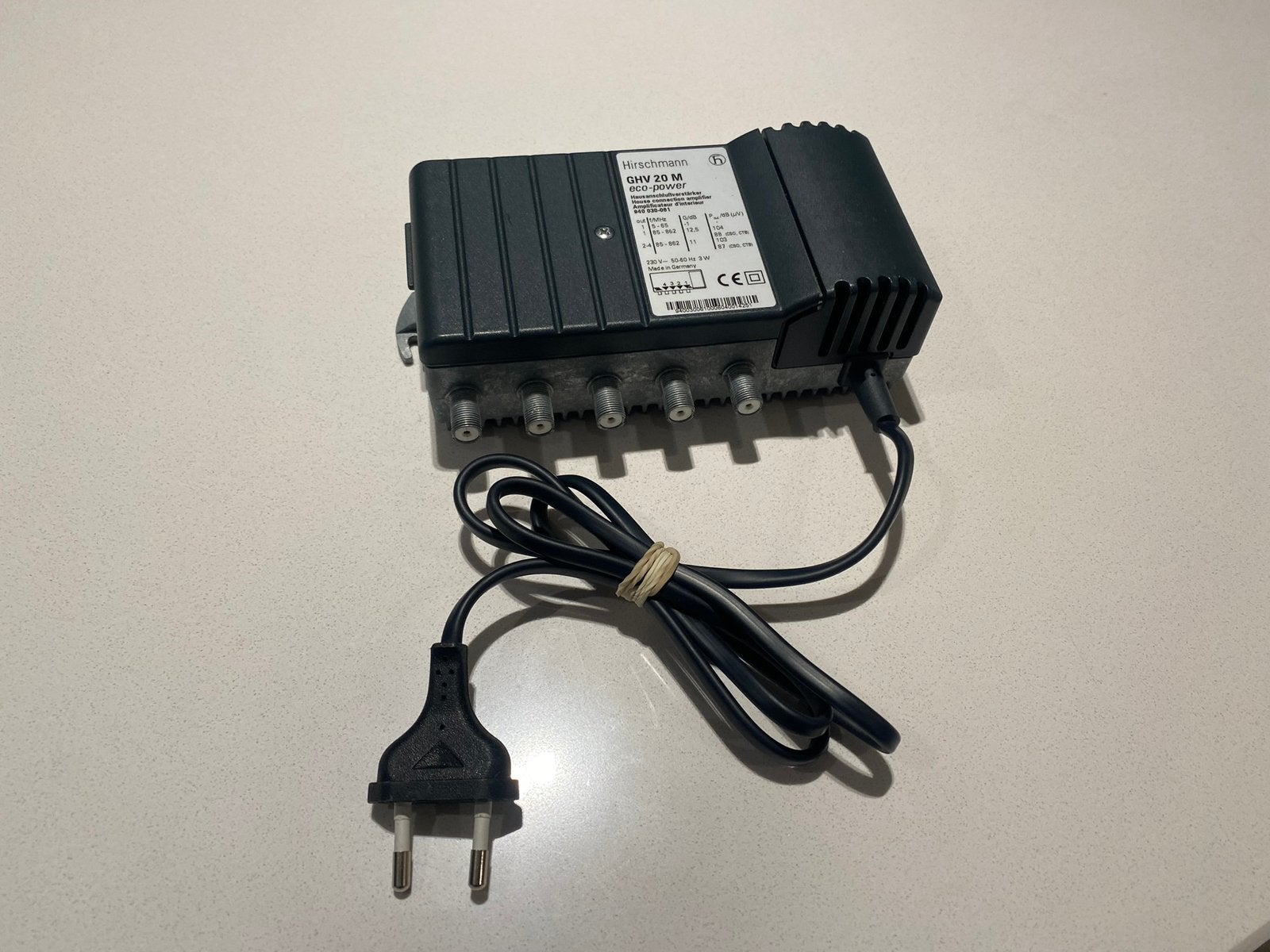 Hirschmann GHV 20 M antenneversterker., Ophalen of Verzenden, Zo goed als nieuw