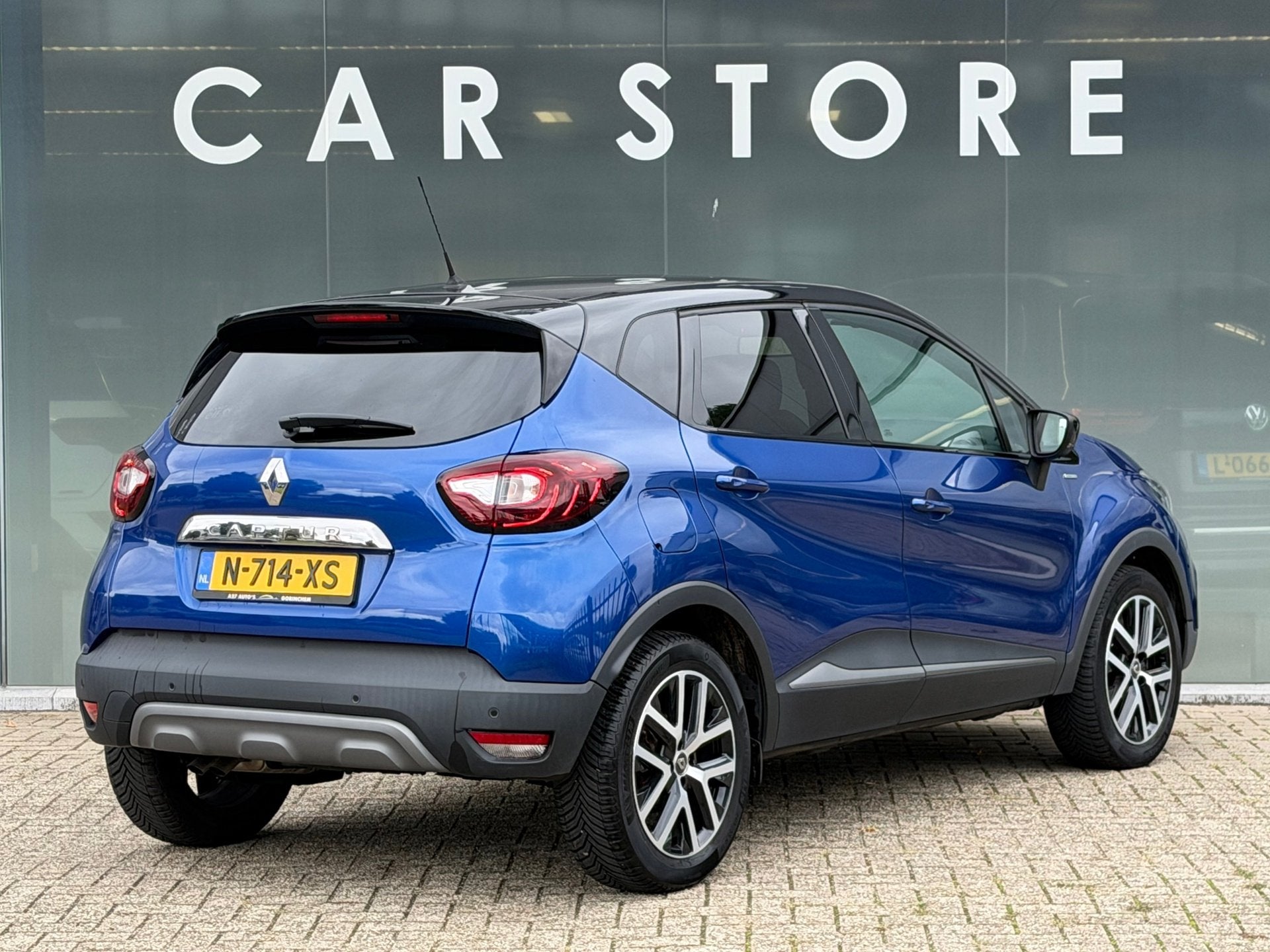 Renault Captur 1.3 TCe Version S Automaat/Cruise/LED/Navigat, Auto's, Gebruikt, 4 cilinders, 150 pk, Blauw