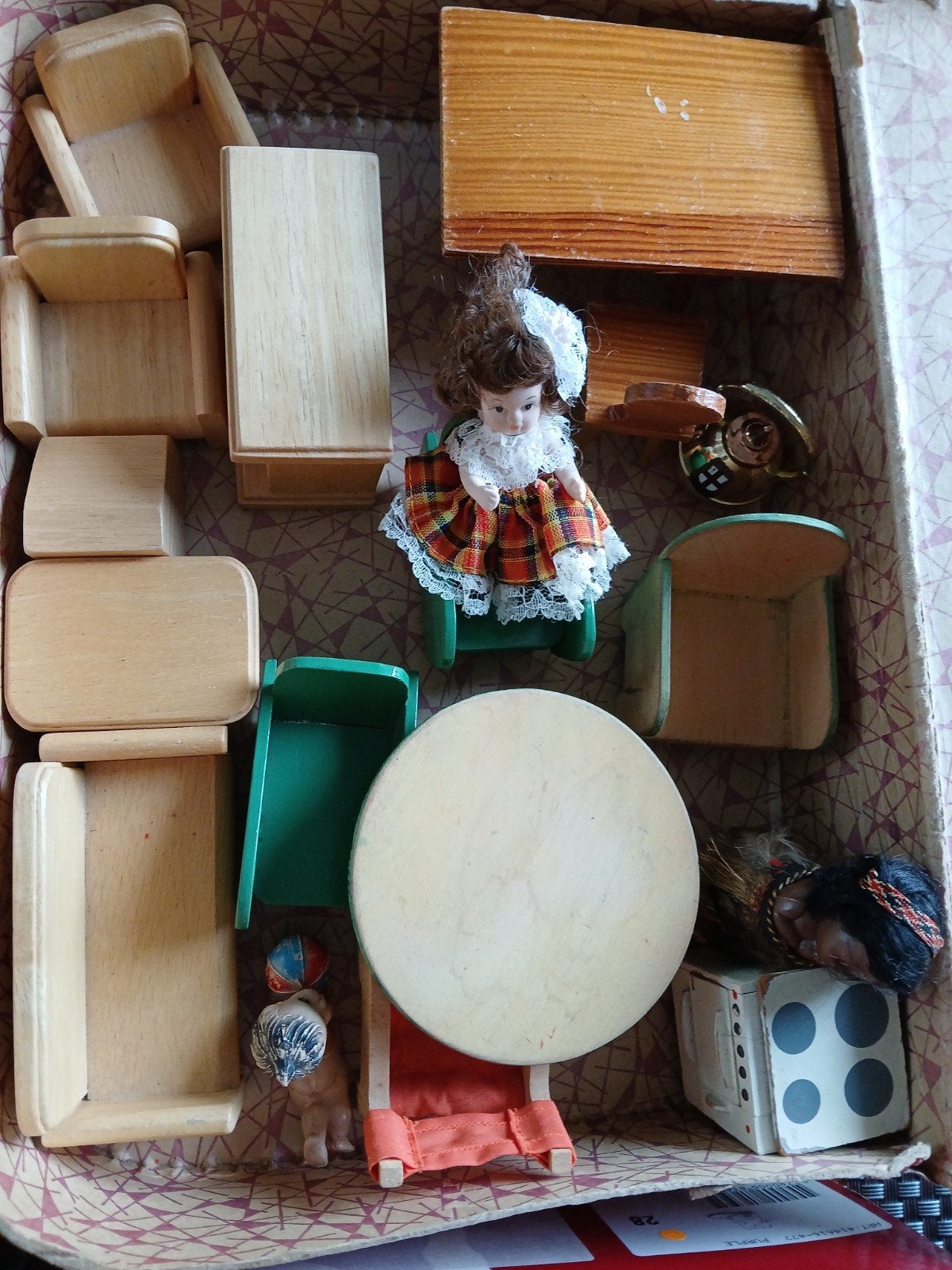 Vintage Poppenhuis Meubels en Poppen Set, Ophalen, Gebruikt, Poppenhuispop