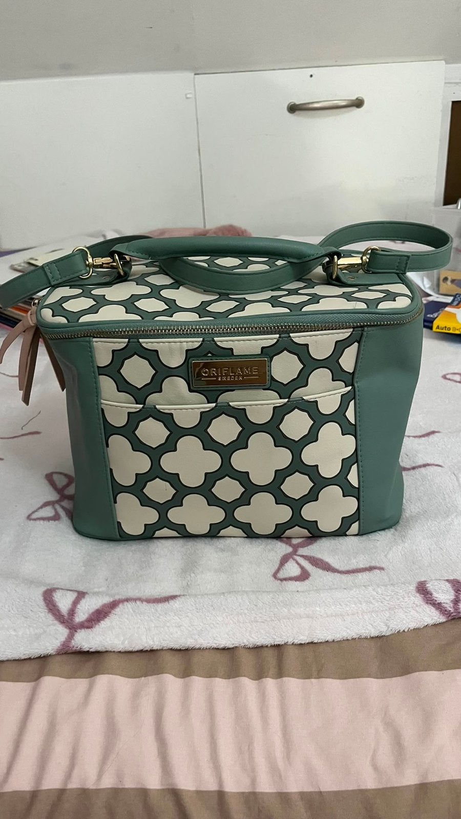 Oriflame toilettas/make-up tasje - Groen/Wit, Ophalen of Verzenden, Gebruikt, Groen, Softcase