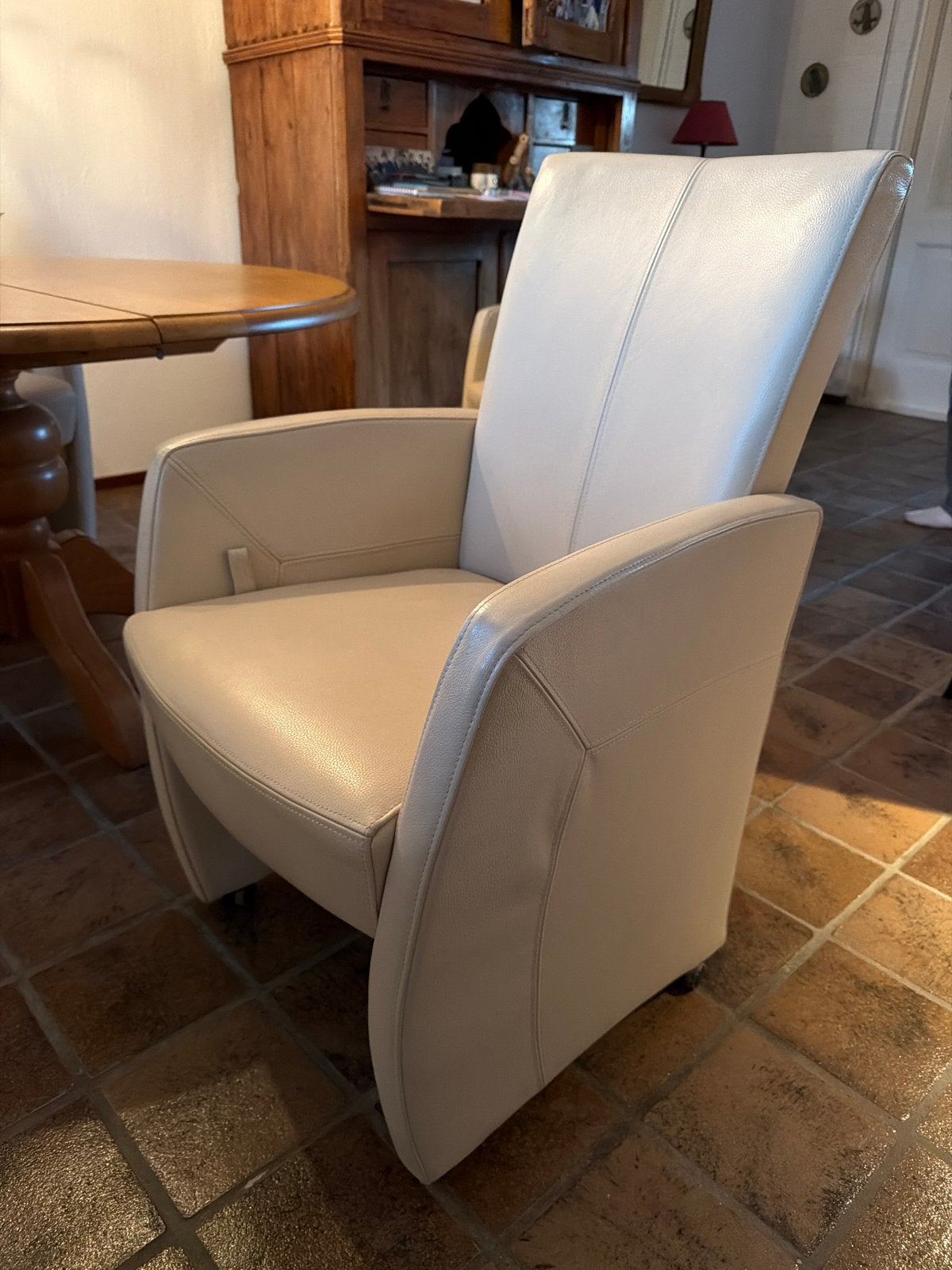 4 Skai Leren Stoelen met Wieltjes - Goede Staat GRATIS, Ophalen, Gebruikt, Overige kleuren, Leer