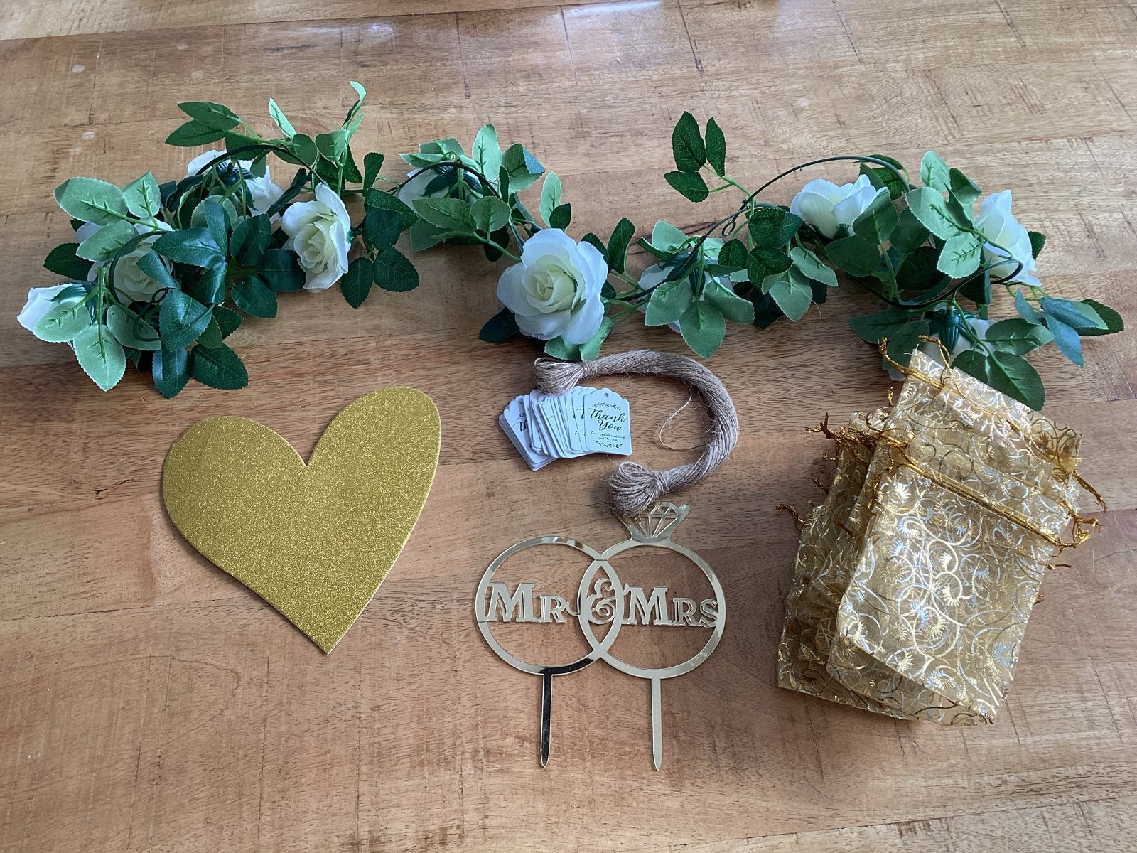 Bruiloft Accessoires Set: Decoratie, Bedankjes & Taarttopper, Ophalen, Zo goed als nieuw, Wit, Accessoires
