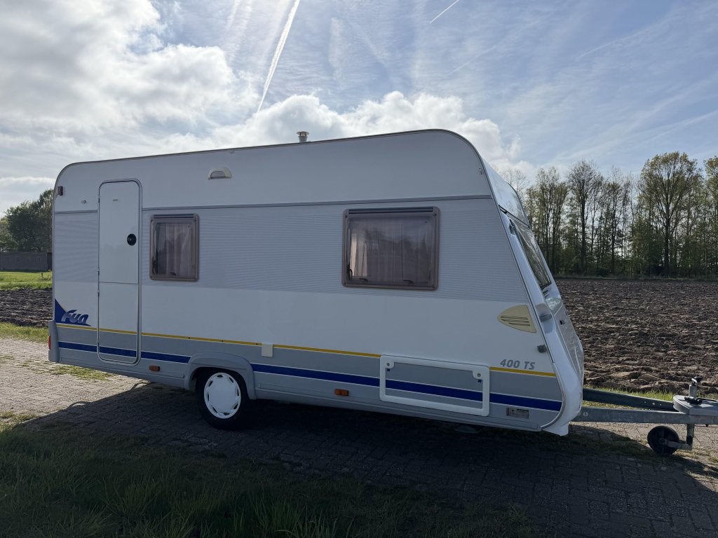 Bürstner Fun 400 TS, Caravans en Kamperen, Caravans, Ringverwarming, Bedrijf, Bürstner, Tot en met 4