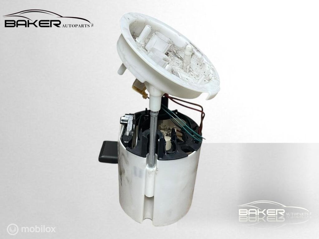 Brandstofpomp BMW 3-serie E90 316 318 320i (08-'12) 7197073, Auto-onderdelen, Brandstofsystemen, Gebruikt, Ophalen of Verzenden