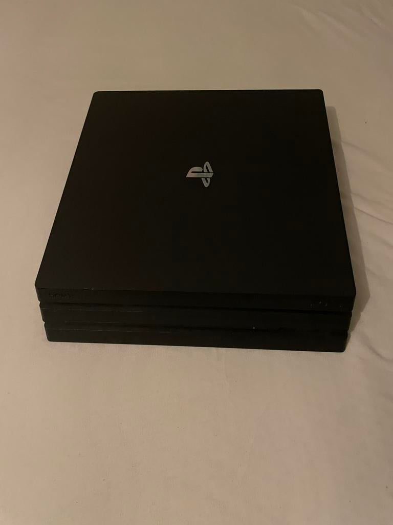 Ps4 pro, Spelcomputers en Games, Spelcomputers | Sony PlayStation 4, Ophalen, Zo goed als nieuw, Zonder controller, Pro