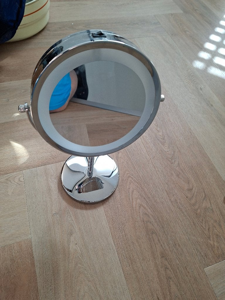Make-up spiegel met verlichting, Huis en Inrichting, Ophalen, Minder dan 50 cm, Gebruikt, Rond