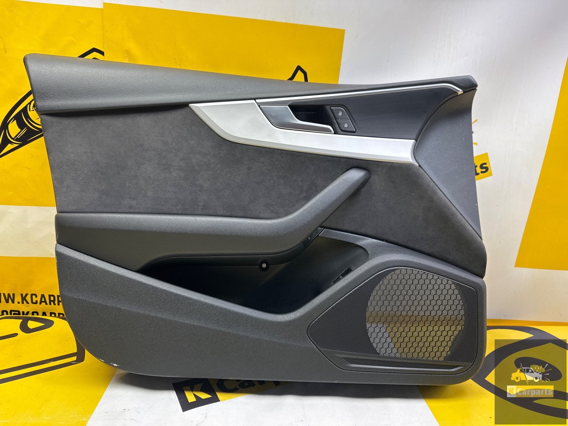 Deur bekleding Audi A4 S4 B9 Links Voor Portier 8W0867133