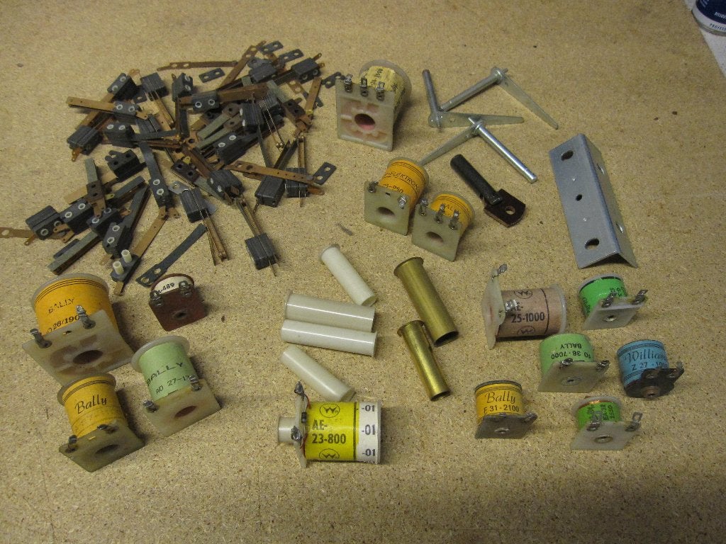 B49  NOS pinball parts..eos contacten, Ophalen of Verzenden, Gebruikt, Elektronisch, Onderdeel of Defecte kast