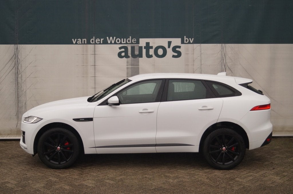 Jaguar F-Pace 2.0d 180pk Automaat AWD R-Sport Business Pack, Auto's, Jaguar, Automaat, Automatische klimaatregeling, Gebruikt
