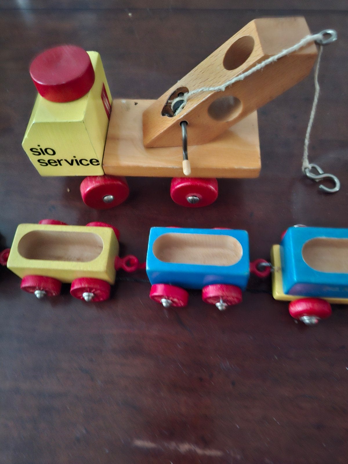 Vintage houten speelgoedtrein  SIO HEROS hijskraan, Ophalen, Gebruikt, Overige typen, Met wieltjes