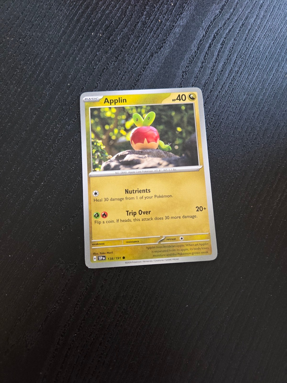 Applin Pokémon kaart - Basic - 40 HP - 138/191, Ophalen of Verzenden, Zo goed als nieuw, Losse kaart
