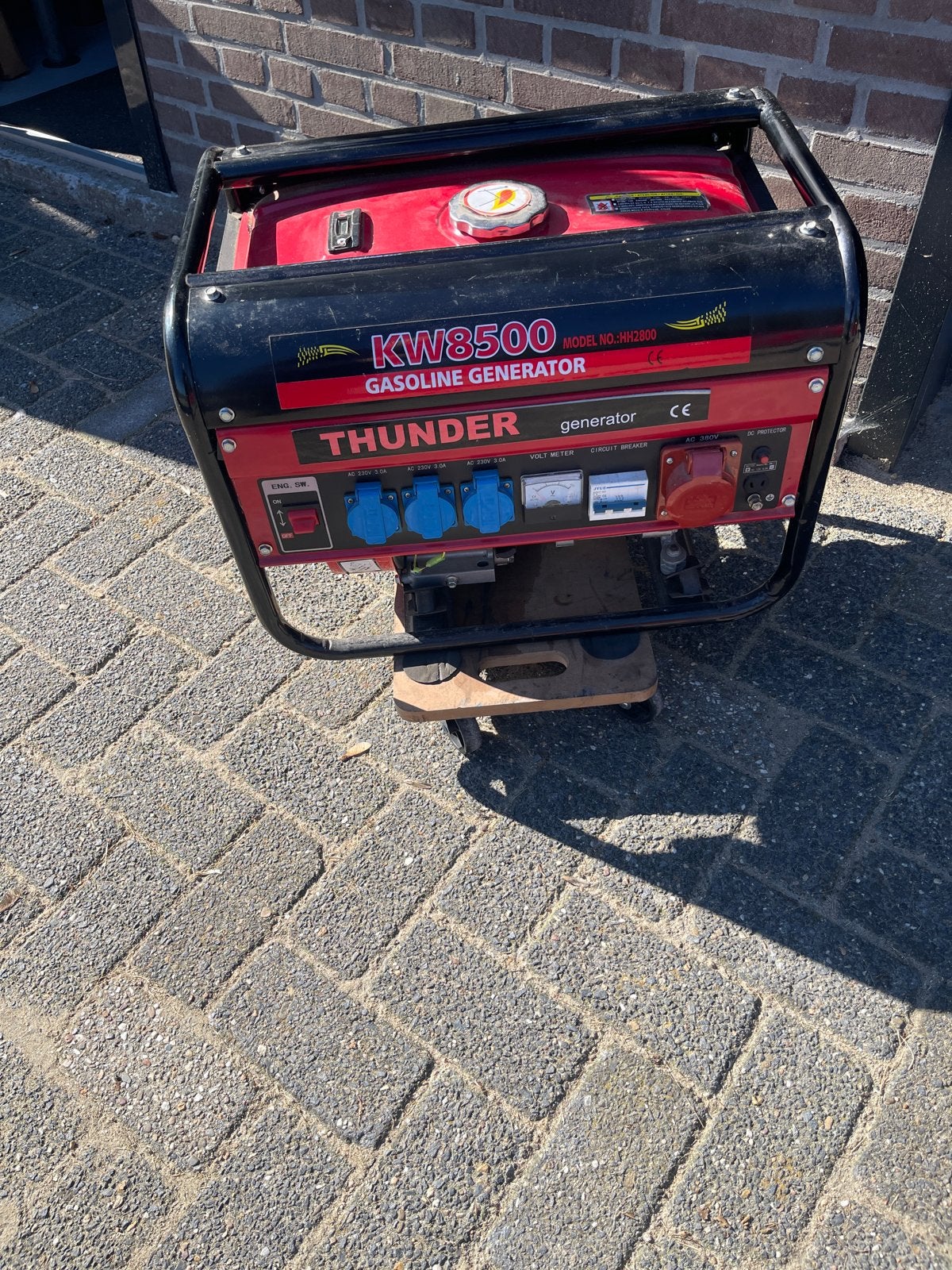Nieuwe Thunder KW8500 Benzine Generator - Nooit Gebruikt, Ophalen of Verzenden