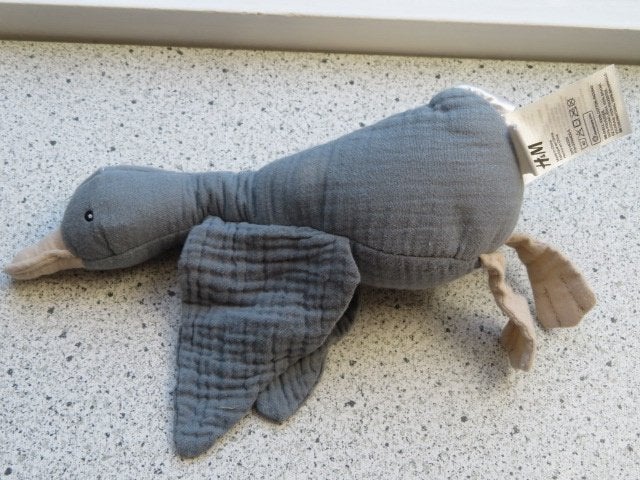 Eend of eendje van H & M hydrofiel stof blauw grijs, Kinderen en Baby's, Blauw, Ophalen of Verzenden, Zo goed als nieuw, Middelgroot (20 tot 80 cm)
