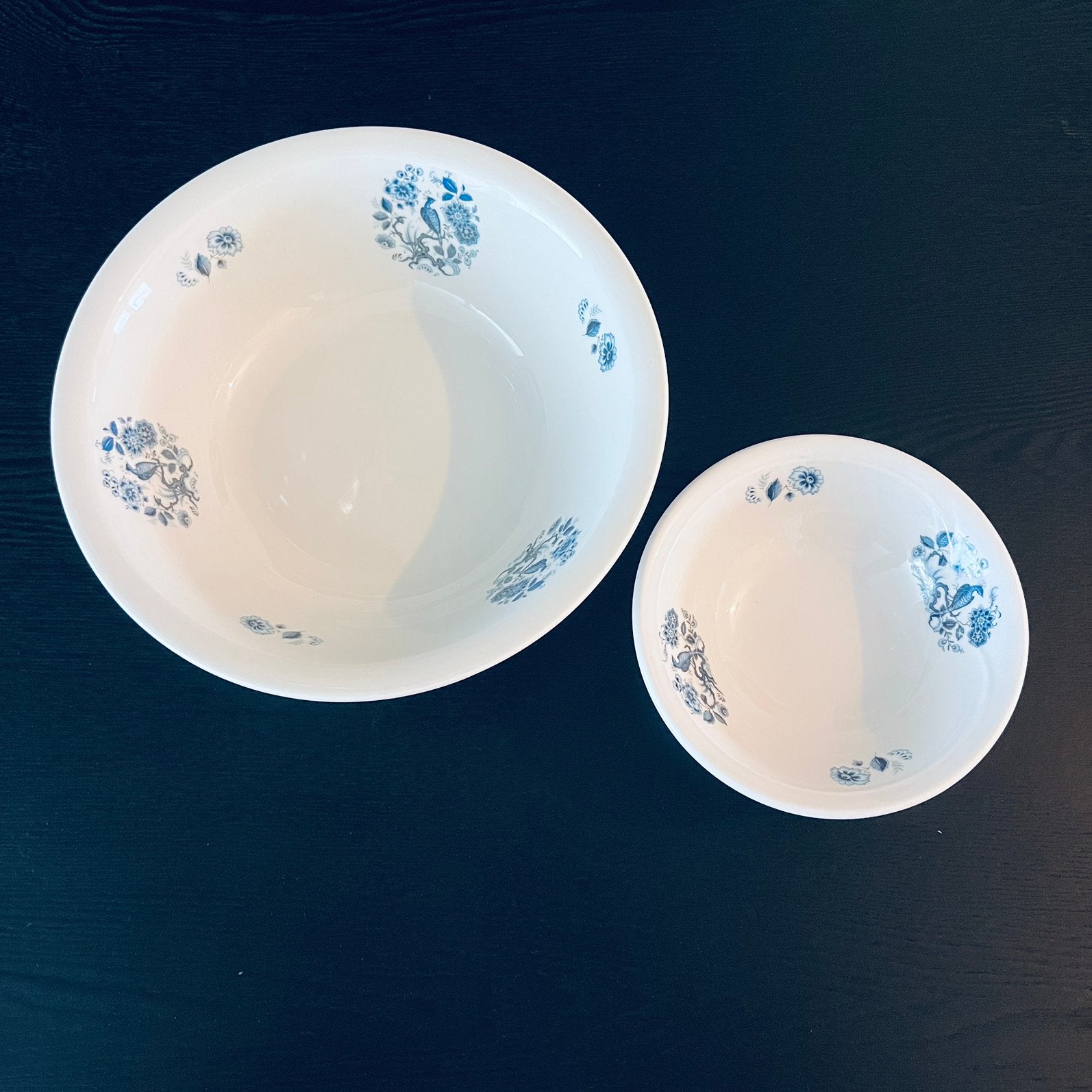 Prachtige vintage Royal Schwabap kommen - Blauw bloemmotief, Ophalen of Verzenden, Zo goed als nieuw, Kom(men), Overige stijlen