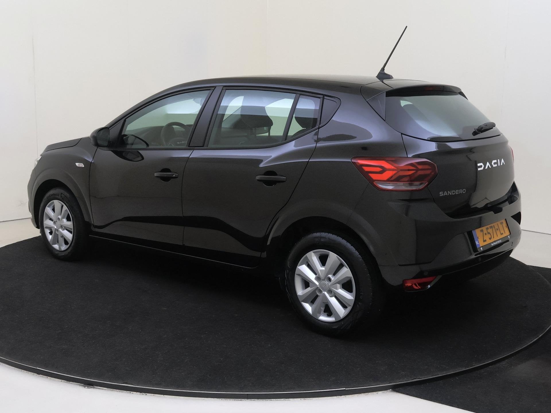 Dacia Sandero 1.0 TCe 90 Expression | Carplay/Android Auto |, Auto's, Stof, Gebruikt, Euro 6, Zwart
