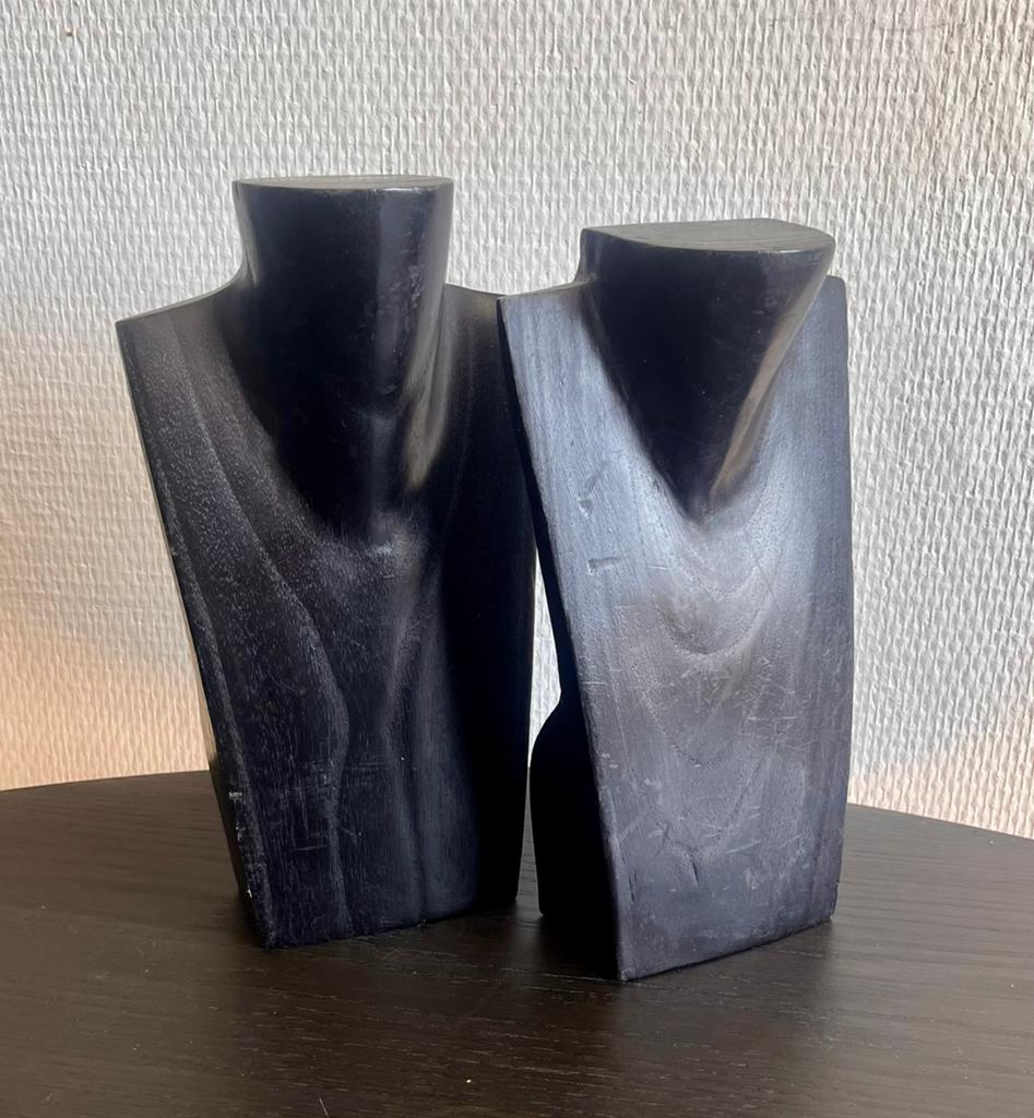 Set houten bustes ter presentatie sieraden., Hobby en Vrije tijd, Kralen en Sieraden maken, Ophalen of Verzenden, Gebruikt