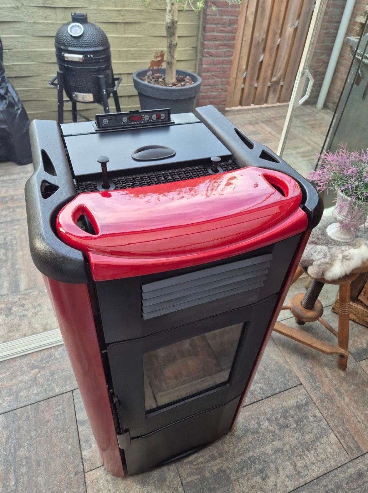 Pelletkachel rood - 10,2 Kw - Recent onderhoud gehad!, Ophalen, Overige brandstoffen, Zo goed als nieuw, Pelletkachel