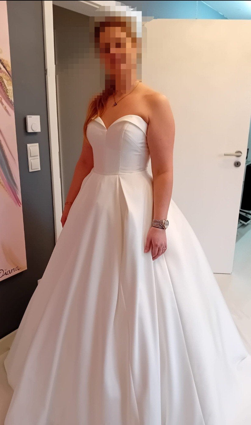 Anna Sorrano trouwjurk maat 38. Sluier, hesje & onderrok., Kleding | Dames, Trouwkleding en Trouwaccessoires, Trouwjurk, Anna Sorrano
