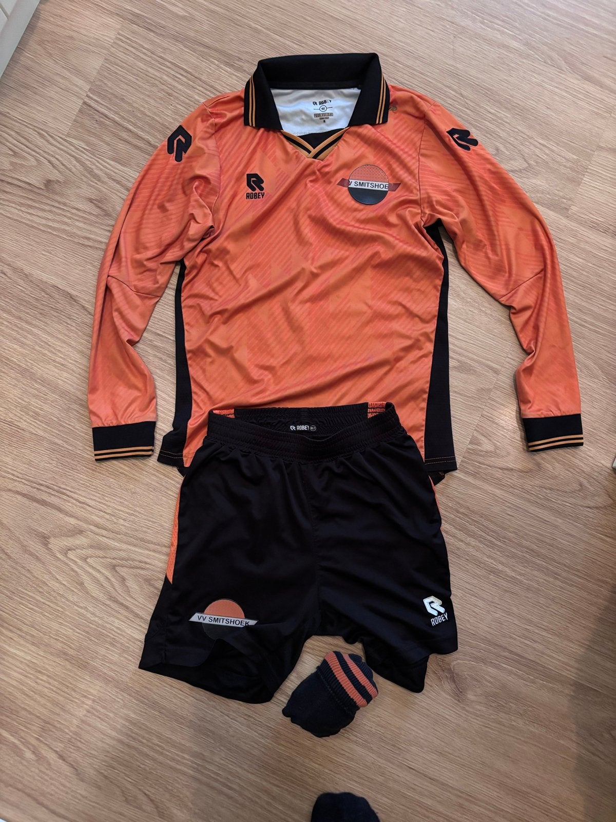 Smitshoek tenue maat 152 (shirt, broek, sokken), Ophalen of Verzenden, Gebruikt, Jongen of Meisje
