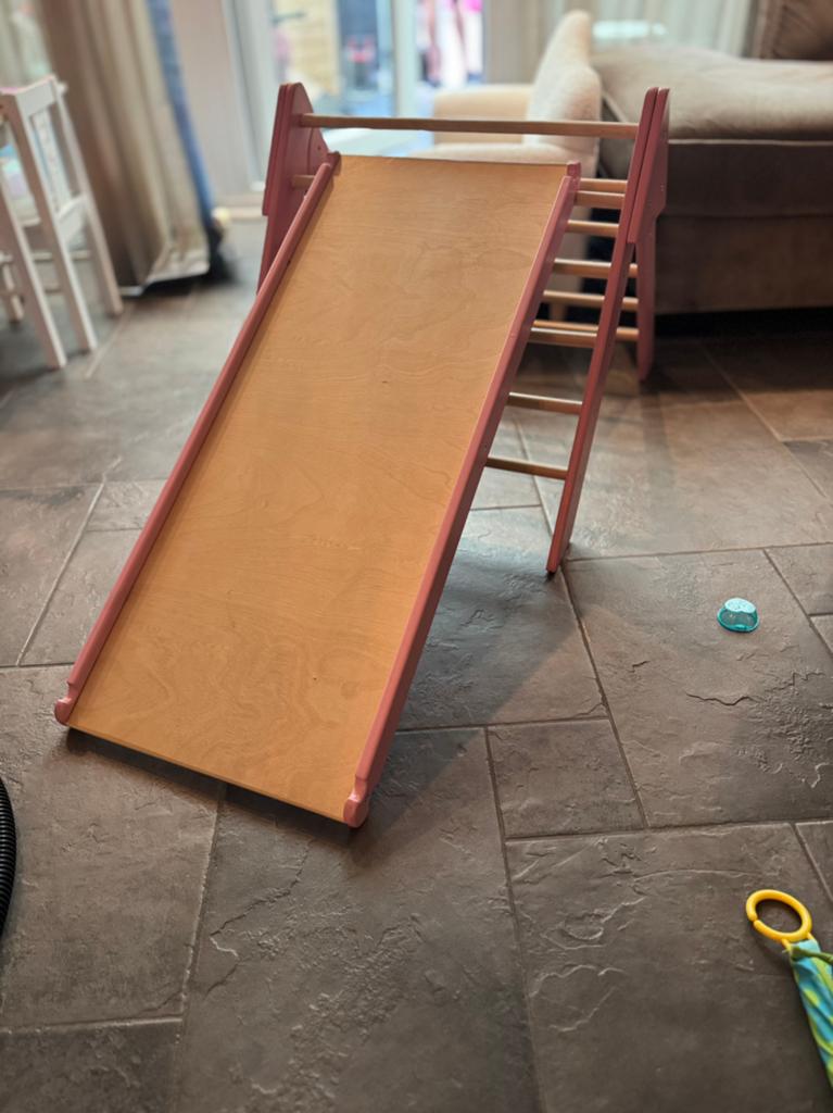 Houten glijbaan en klimrek, Kinderen en Baby's, Speelgoed | Buiten | Speeltoestellen, Ophalen of Verzenden, Nieuw, Glijbaan