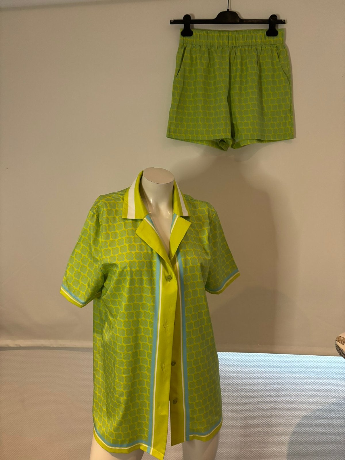 2 delig set maat xl, Kleding | Dames, Huispakken, ., Maat 46/48 (XL) of groter, Ophalen of Verzenden, Zo goed als nieuw