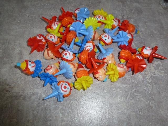 NIEUW 75 CLOWN PRIKKERS decoratie voor op taarten of cupcake, Ophalen of Verzenden, Nieuw, Versiering, Verjaardag