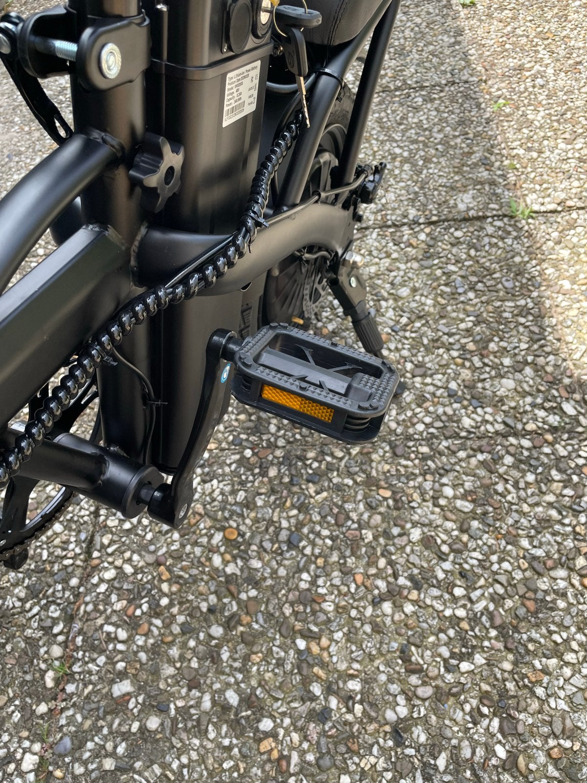 Foto 10 van Elektrische vouwfiets met gashendel