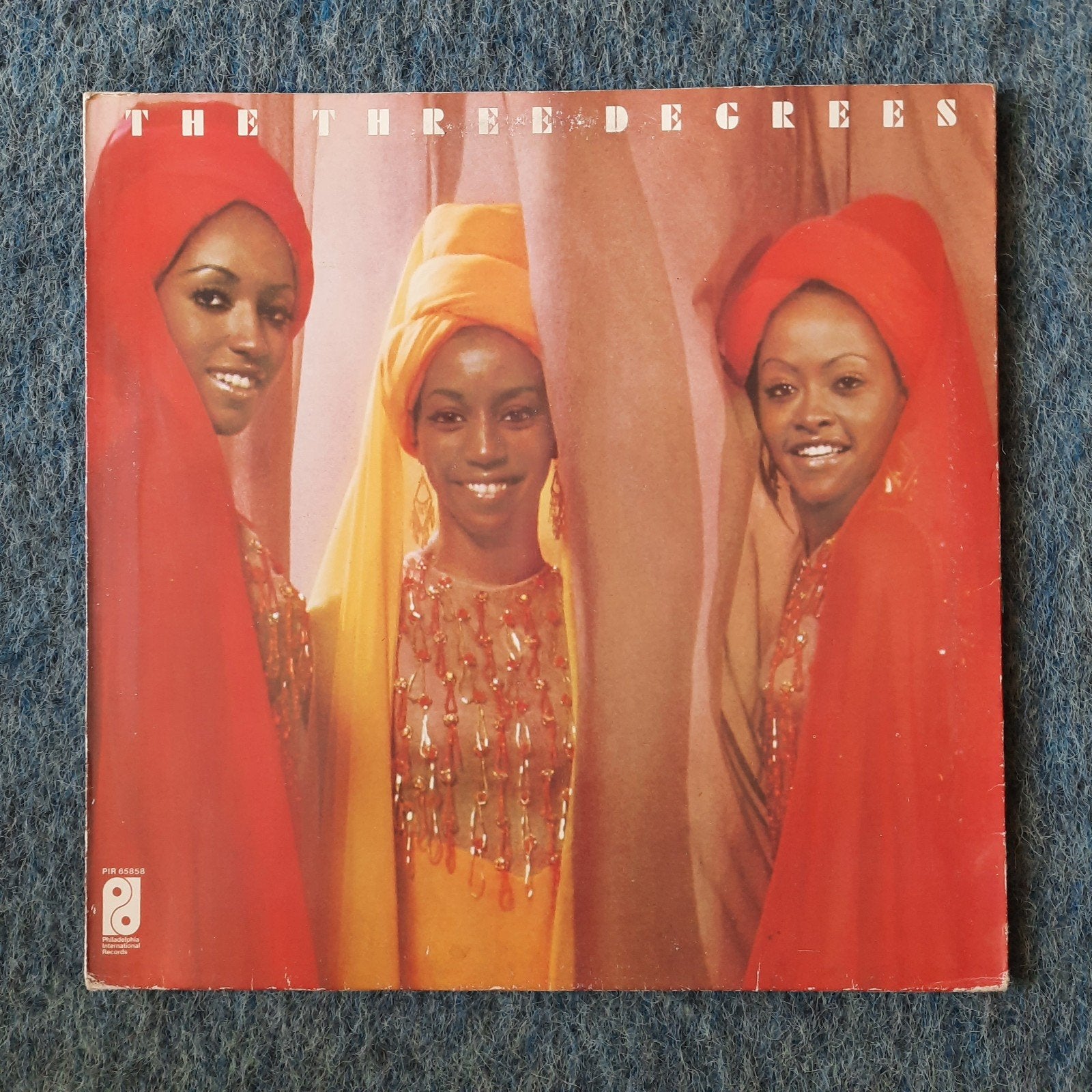 LP The Three Degrees - The Three Degrees, LP, Gebruikt, Ophalen of Verzenden, Fotohoes