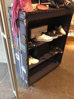 Tommy Hillfiger kast op wielen, Ophalen, Zo goed als nieuw