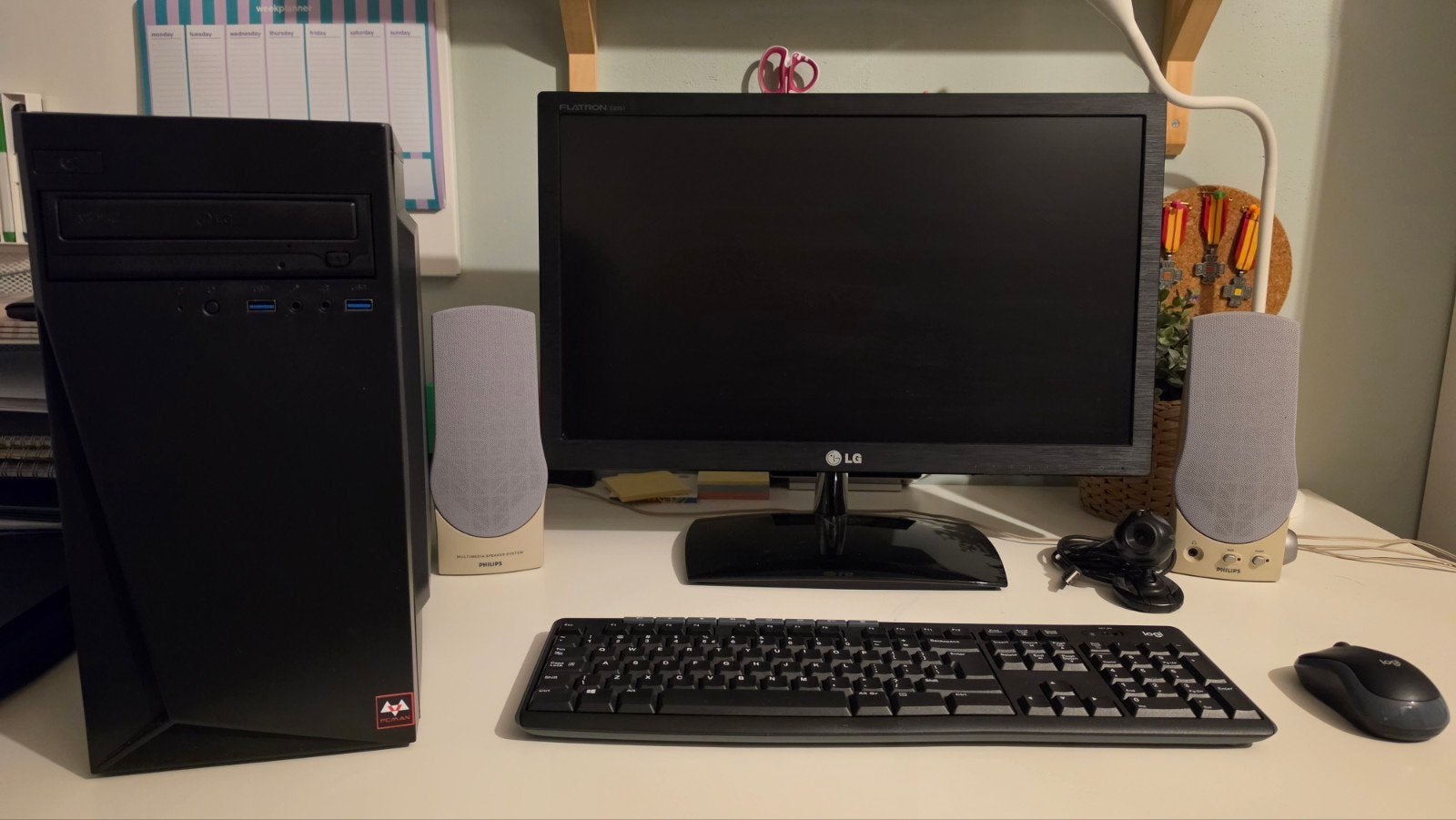 Desktop PC met Intel Celeron G5905 en 8GB RAM, Computers en Software, Ophalen, Gebruikt, Met monitor, 8 GB