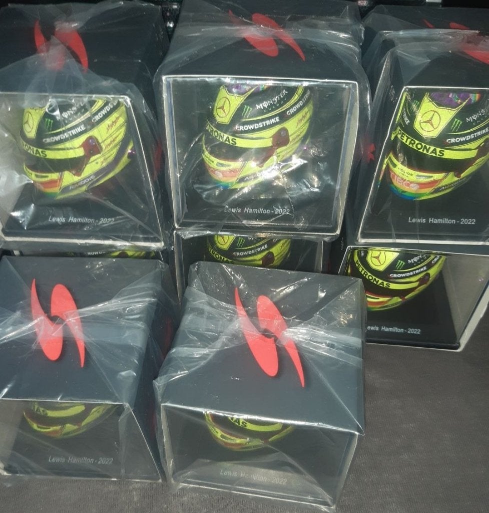 Spark 5HF082 1:5 Lewis Hamilton helmet F1 Canadese 2022 x 8, Verzenden, Nieuw, Formule 1
