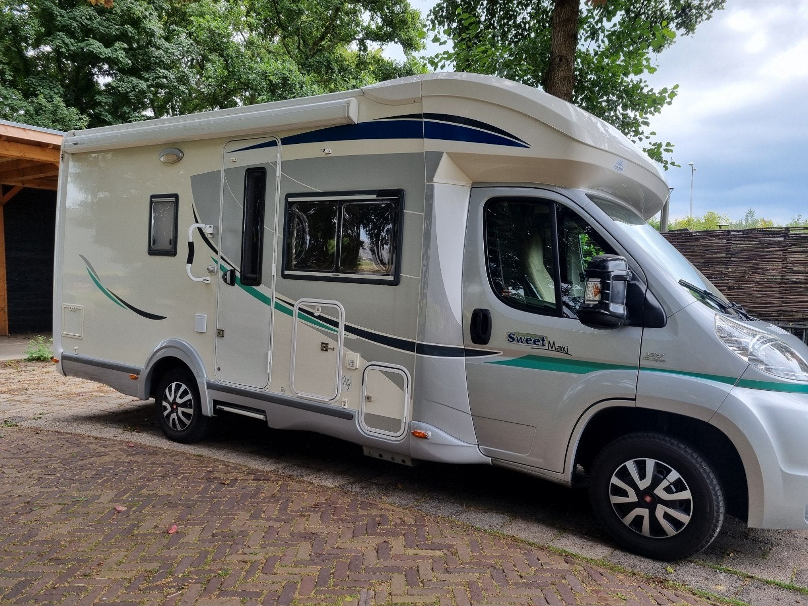 Chausson Sweet Maxi Euro 5 - Vakantieklaar !!, Chausson, Particulier, Half-integraal, Tot en met 4