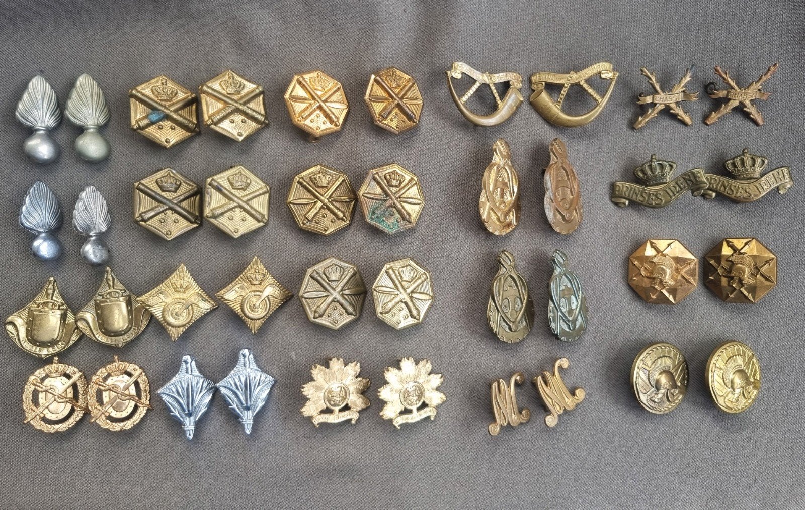 lot schouderemblemen koninklijke landmacht nr 1, Verzamelen, Militaria | Algemeen, Ophalen of Verzenden, Landmacht, Nederland