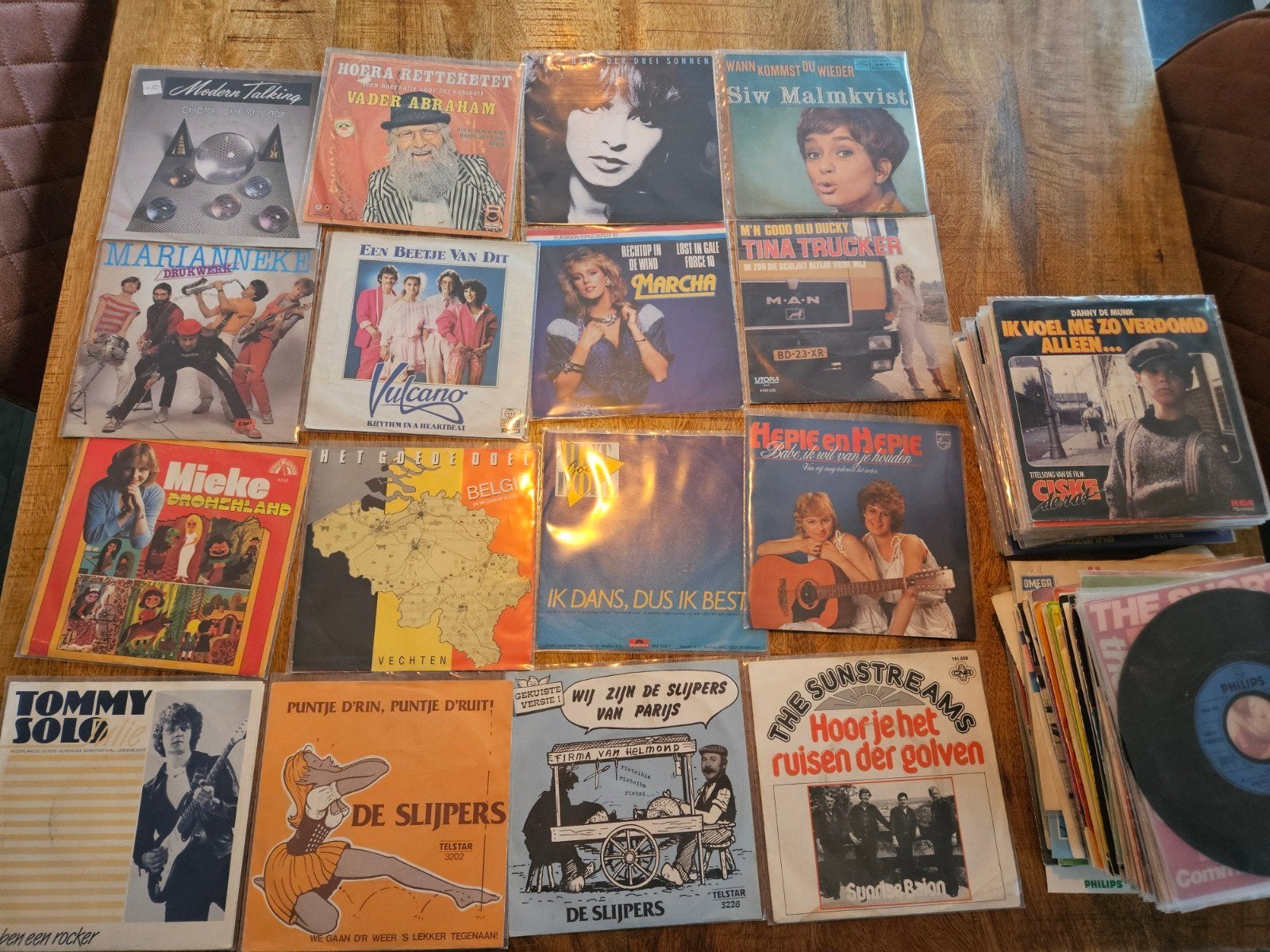 Setje van 108 st. vinyl singels, Ophalen of Verzenden, Gebruikt, Overige formaten, Levenslied of Smartlap