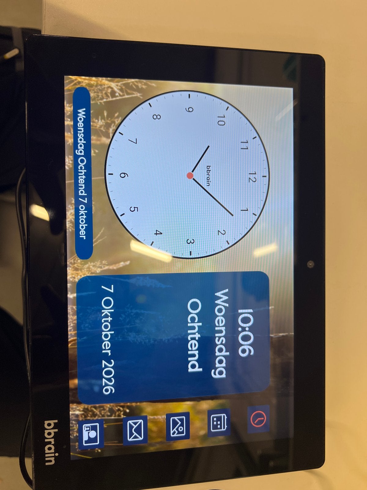 BBrain Model 2024 Family Digitaal Beeldscherm voor Ouderen, Ophalen of Verzenden, Zo goed als nieuw, 8 tot 12 inch, 2 GB of meer
