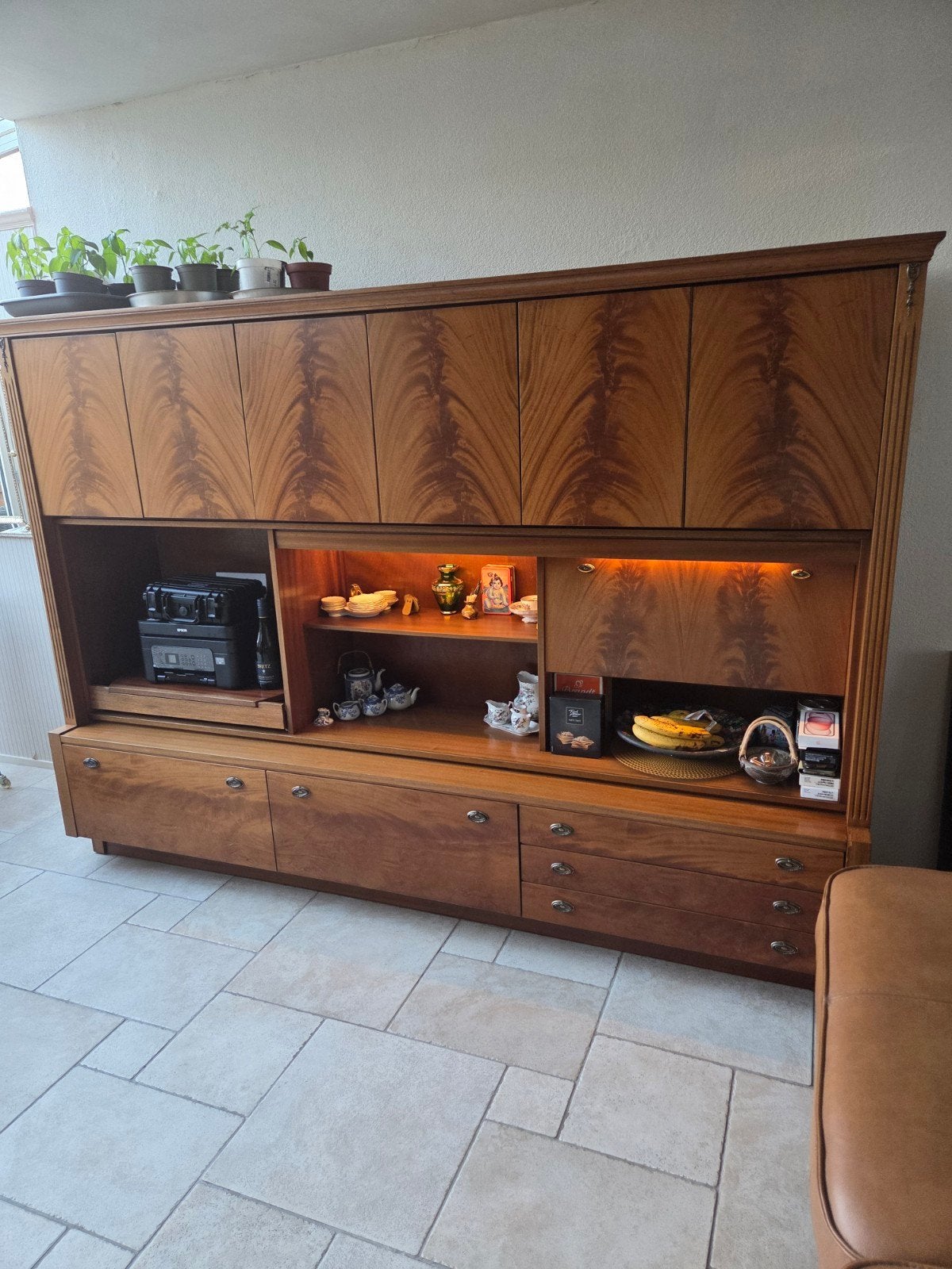 Vintage Houten Wandmeubel met Bar en Opbergruimte, Huis en Inrichting, Kasten | Wandmeubels, 250 tot 300 cm, Gebruikt, Met deur(en)