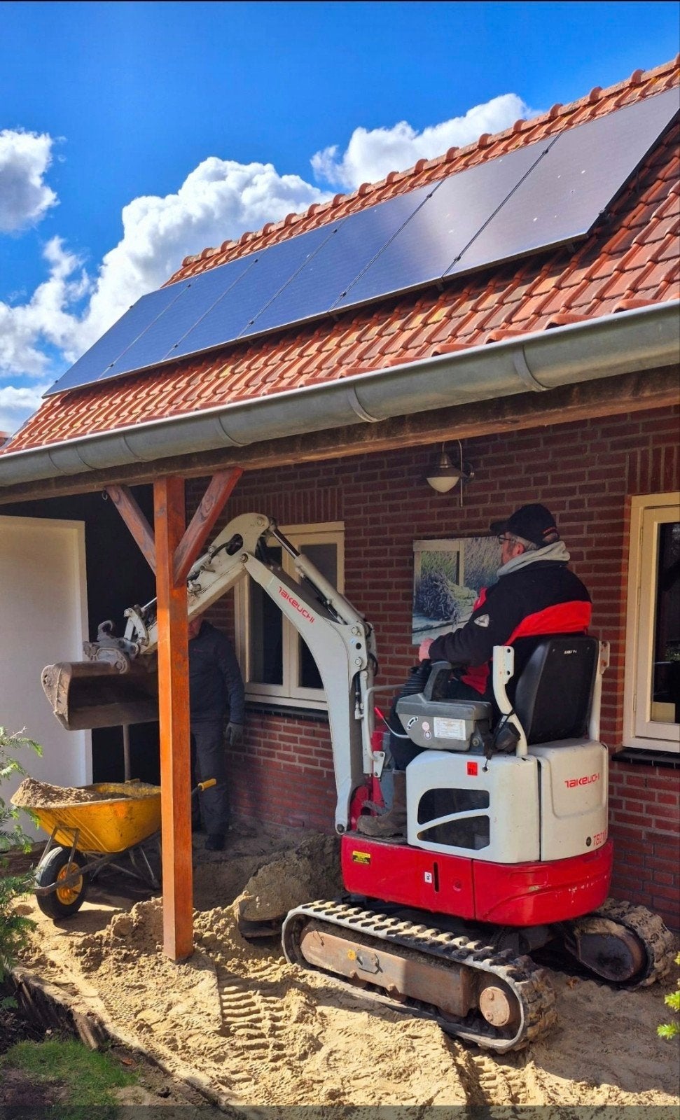 Minigraver Takeuchi TB210R met sloop-sorteer functie, Zakelijke goederen, Machines en Bouw | Kranen en Graafmachines, Ophalen