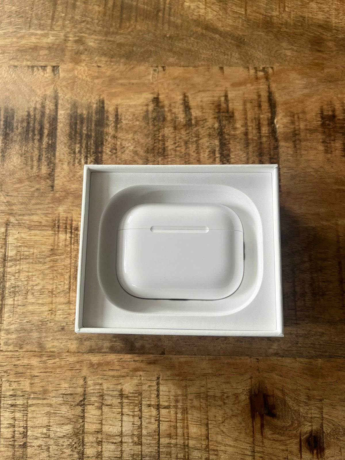 Apple AirPods Pro 3 Oplaadcase (alleen case), In-ear, Draadloos opladen, Ophalen of Verzenden, Zo goed als nieuw