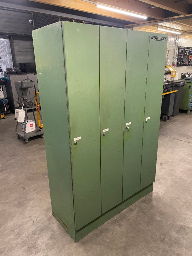 industriele stalen lockerkast, Ophalen, Gebruikt