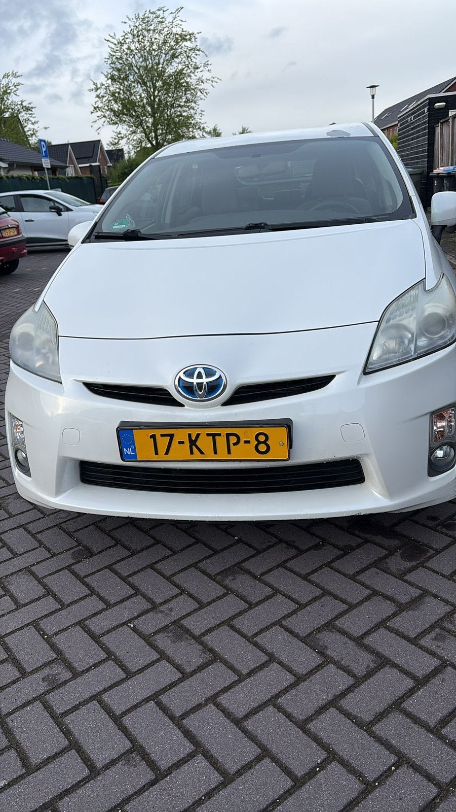 Toyota Prius 1.8 Full Hybrid 136PK Aut 2010 Wit km179000, Auto's, Toyota, 1345 kg, 4 cilinders, Wit, Origineel Nederlands