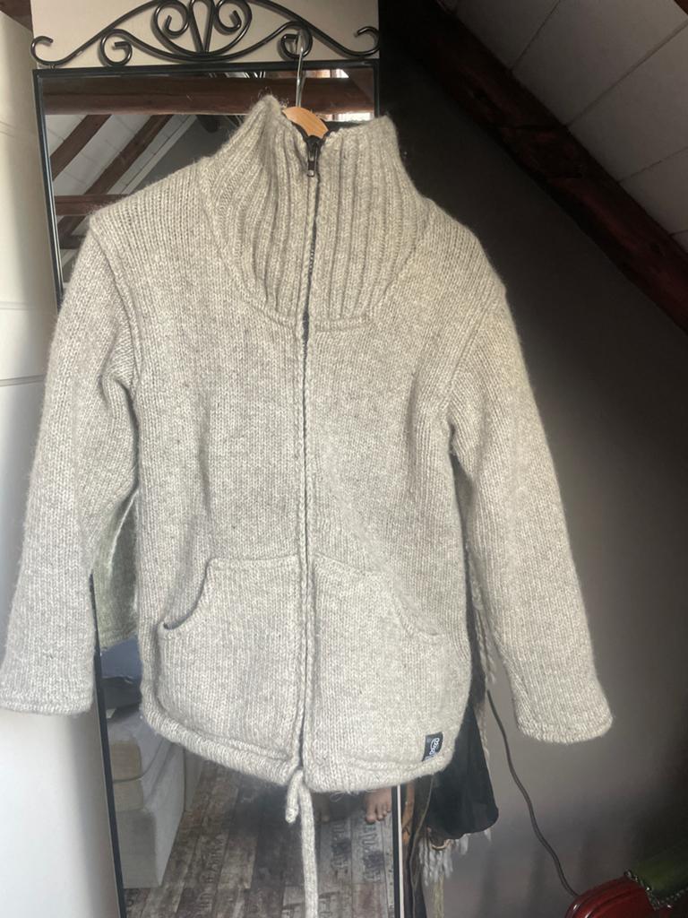 Shakaloha gebreid vest met hoge kraag - Maat S, Kleding | Dames, Truien en Vesten, Ophalen of Verzenden, Zo goed als nieuw, Maat 36 (S)